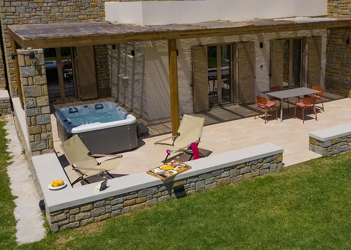 Quinta Essentia 4* Foiníki