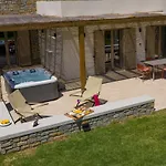 Quinta Essentia 4* Foiníki