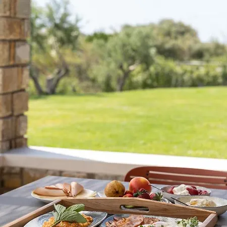 מלון דירות Quinta Essentia 4*