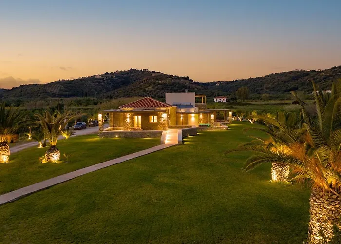 Quinta Essentia Apartahotel 4*